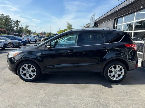 Used 2015 Ford Escape Titanium FWD image 5