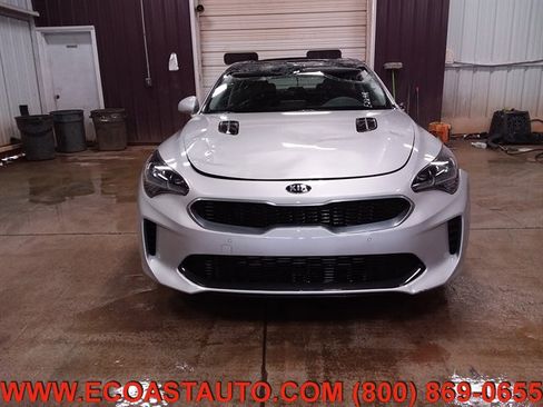 Used 2018 Kia Stinger Premium image 7