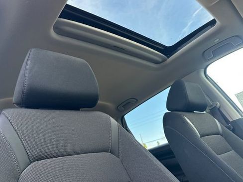 Used 2024 Honda CR-V EX image 18