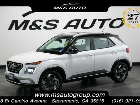 Used 2023 Hyundai Venue Limited FWD image 1