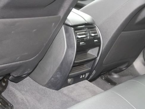 Used 2021 BMW 530e w/ Parking Assistance Package RWD image 35