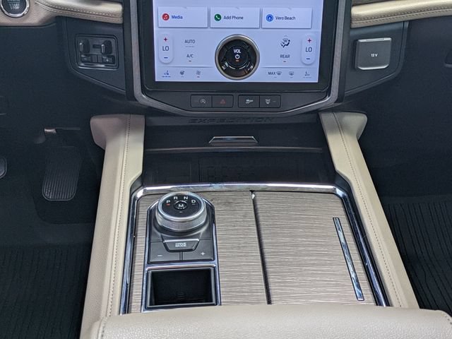 Used 2024 Ford Expedition Limited RWD image 20