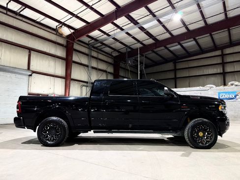 Used 2019 RAM 2500 Laramie AWD/4WD image 4