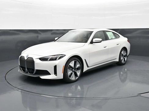 New 2026 BMW i4 eDrive40 w/ Premium Package RWD image 1