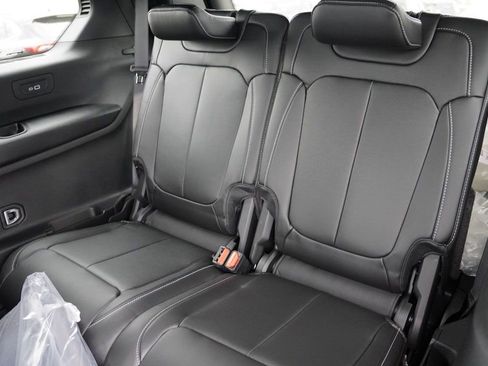 New 2025 Jeep Grand Cherokee L Limited w/ Trailer Tow Package image 12