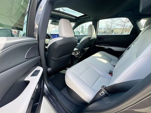 Used 2025 Lexus RX 350 Premium w/ Accessory Package (Z1) image 33