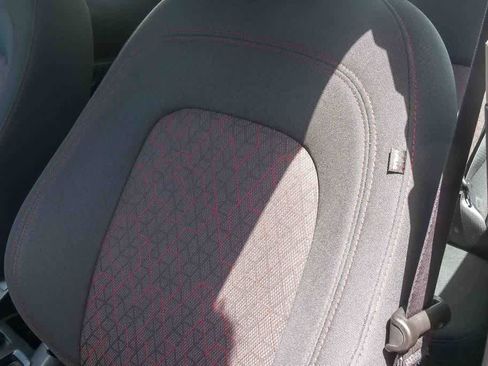 Used 2019 Chevrolet Sonic LT w/ Convenience Package image 12