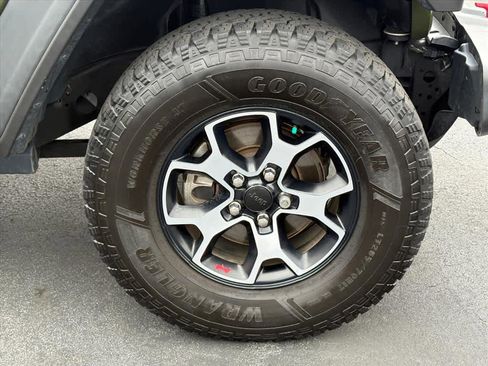 Used 2021 Jeep Wrangler Unlimited Rubicon image 32