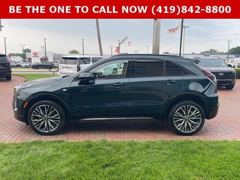 Used 2024 Cadillac XT4 Sport AWD/4WD image 11