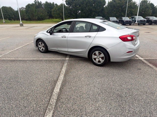 Used 2017 Chevrolet Cruze LS FWD image 13