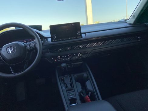 Used 2024 Honda Accord EX image 21