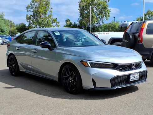 Used 2025 Honda Civic Sport image 3