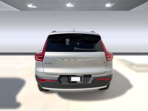 Used 2023 Volvo XC40 B5 Ultimate w/ Protection Package Premier image 10