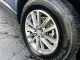Used 2023 Chevrolet Traverse LT image 6