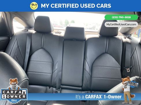 Used 2022 Toyota Avalon Limited FWD image 15