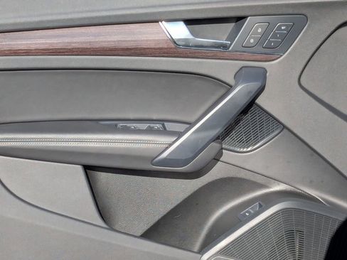 Used 2022 Audi Q5 2.0T Premium Plus w/ Premium Plus Package image 11