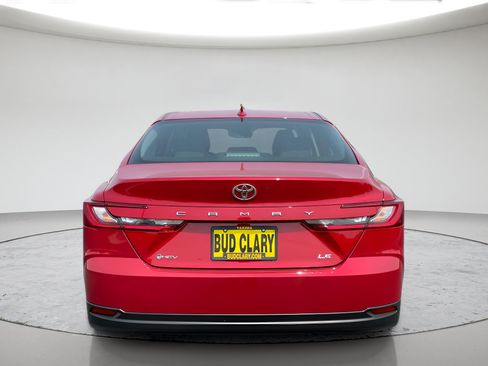 Used 2025 Toyota Camry LE w/ Convenience Package FWD image 4