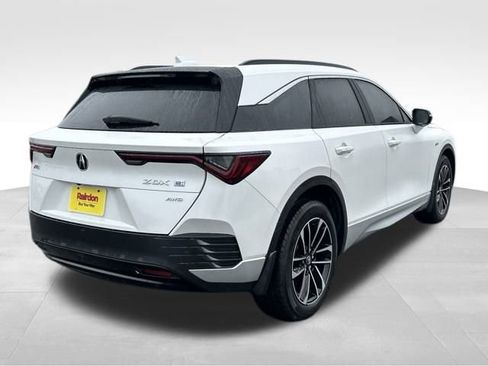 Used 2024 Acura ZDX A-Spec image 10