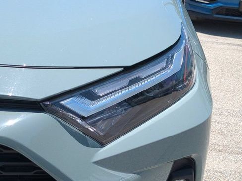 Used 2022 Toyota RAV4 XLE Premium FWD image 9