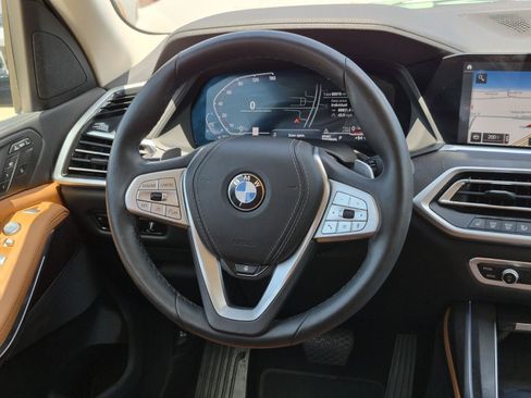 Used 2022 BMW X7 xDrive40i w/ Premium Package AWD/4WD image 21