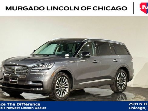 Used 2023 Lincoln Aviator 2WD w/ Premium Package image 4