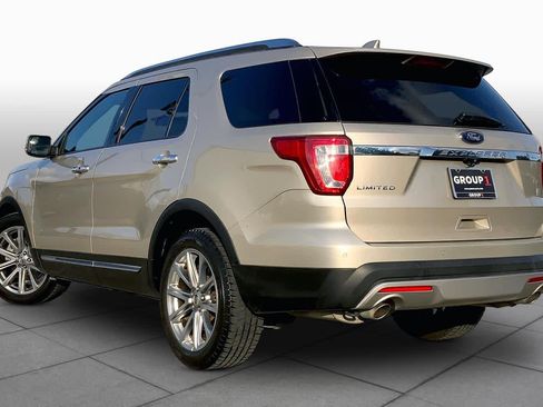 Used 2017 Ford Explorer Limited FWD image 11