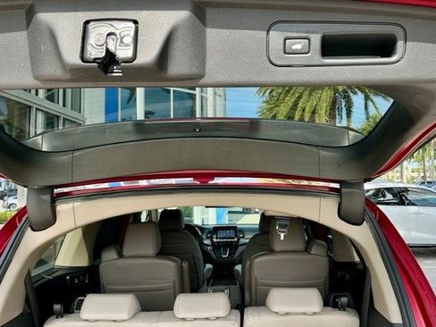 Certified 2022 Honda Odyssey Touring image 13