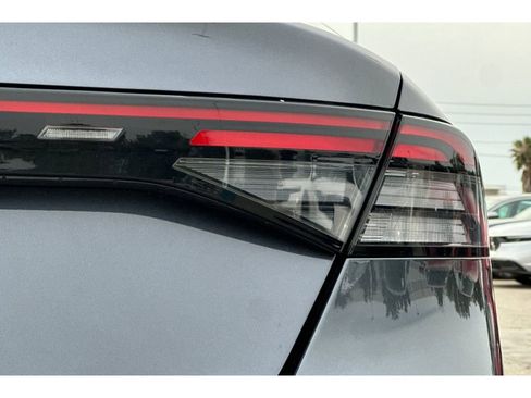 Used 2023 Honda Accord LX image 46