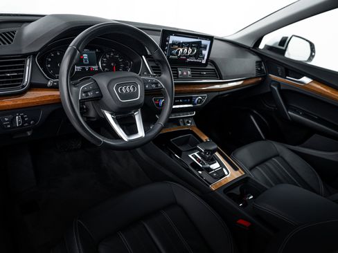 Certified 2023 Audi Q5 2.0T Premium w/ Convenience Package image 9