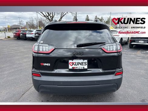 Used 2020 Jeep Cherokee Latitude Plus image 6