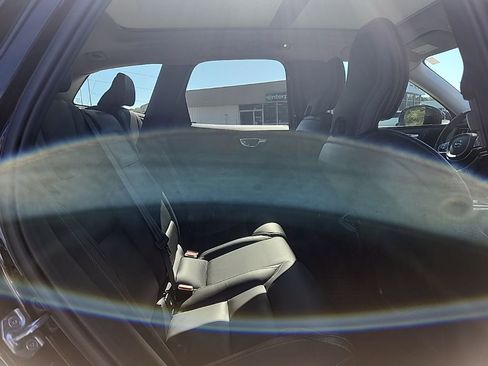 Used 2021 Volvo XC60 T5 Inscription w/ Advanced Package AWD/4WD image 17