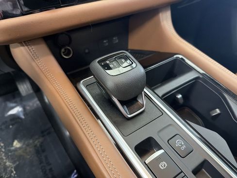 Certified 2025 Nissan Pathfinder Platinum w/ Cargo Package image 33