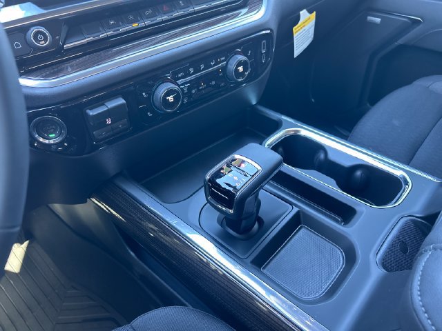 Used 2026 Chevrolet Silverado 1500 LT Trail Boss w/ Convenience Package II AWD/4WD image 15