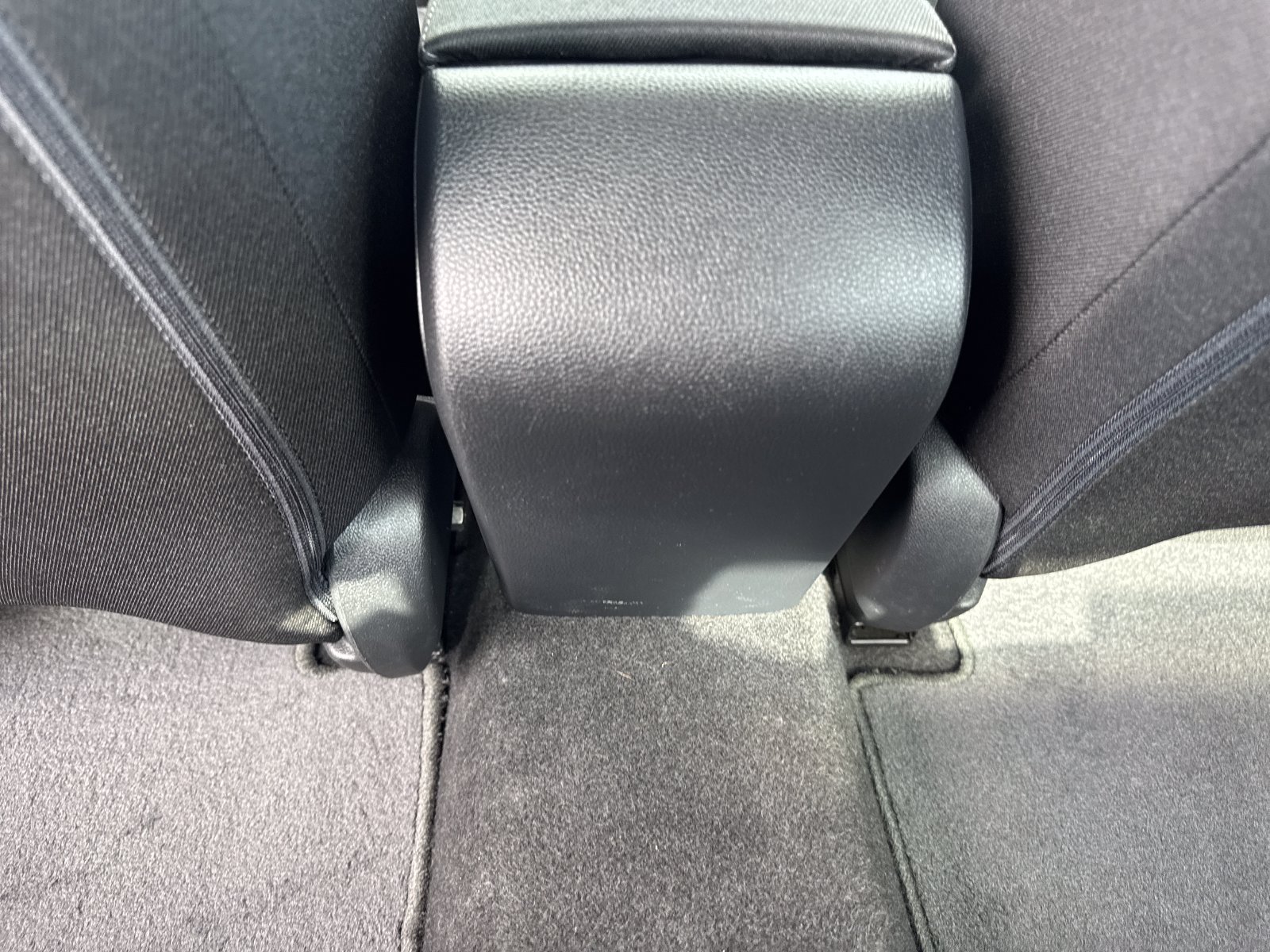 Used 2025 Honda Civic LX image 32