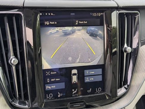 Used 2018 Volvo XC60 T6 Inscription w/ Luxury Seat Package AWD/4WD image 16