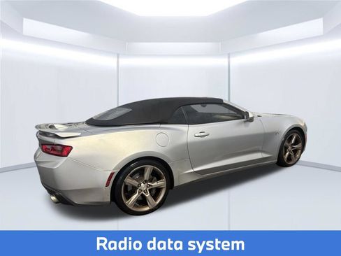 Used 2017 Chevrolet Camaro SS RWD image 11