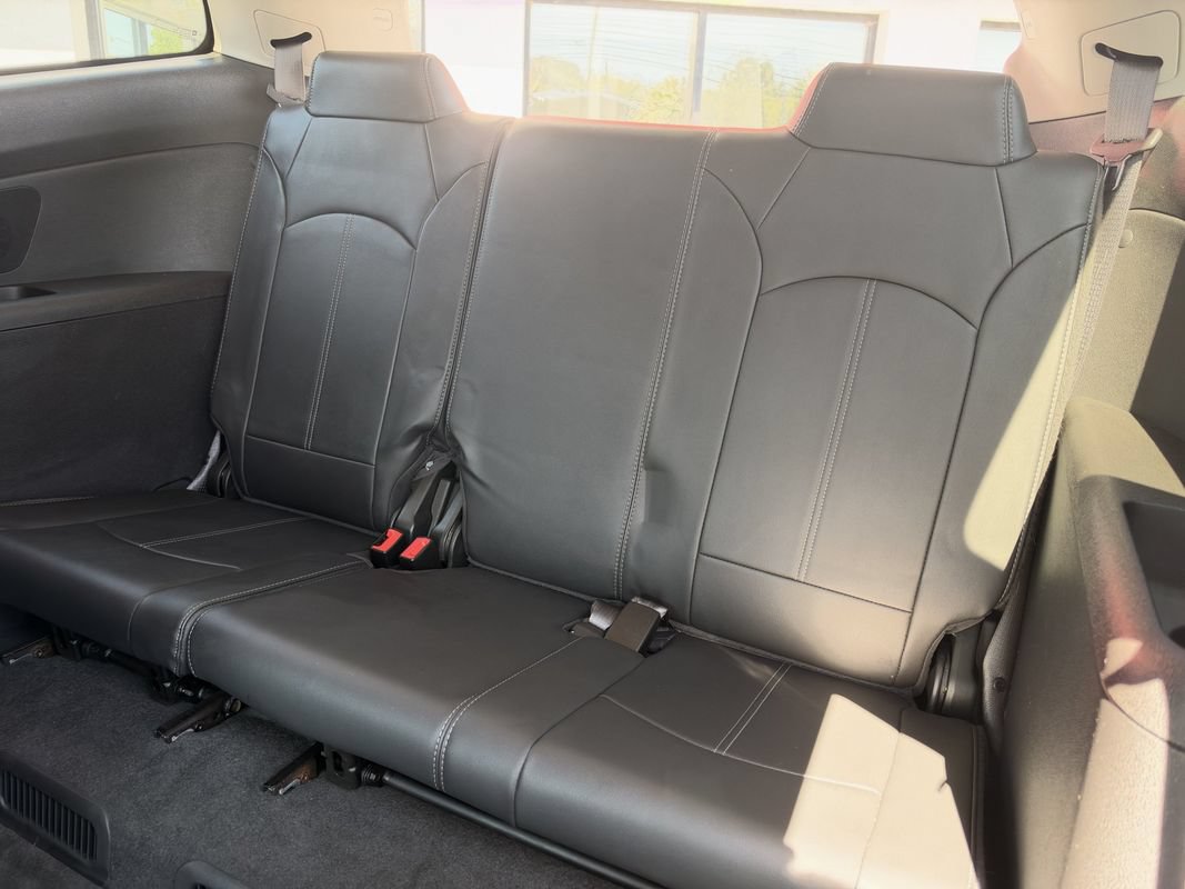 Used 2015 Chevrolet Traverse LT FWD image 14