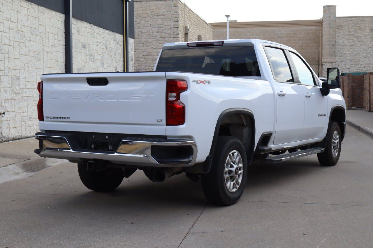 Used 2026 Chevrolet Silverado 2500 LT AWD/4WD image 3