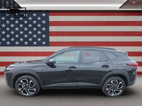Used 2024 Chevrolet Trax RS FWD image 8