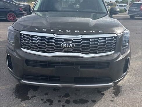 Used 2020 Kia Telluride EX AWD/4WD image 2