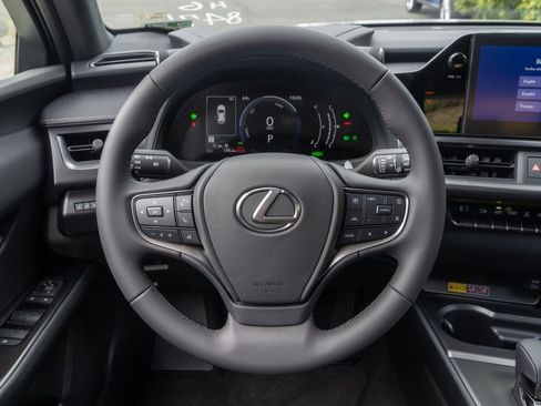 New 2026 Lexus UX 300h FWD image 19