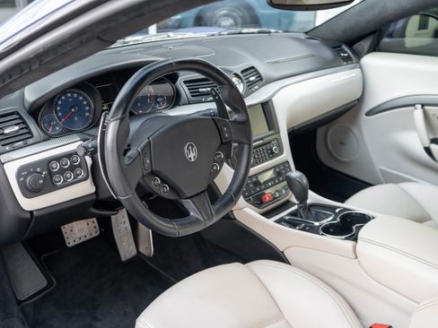 Used 2016 Maserati GranTurismo Sport image 8