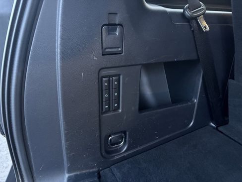 Certified 2024 Ford Expedition XLT image 8