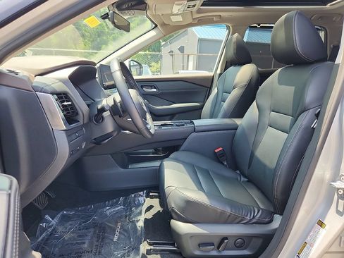 Certified 2023 Nissan Rogue SL w/ SL Premium Package AWD/4WD image 14