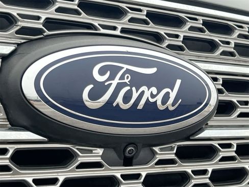 Used 2023 Ford Explorer Limited w/ Hybrid Equipment Group 310A image 12