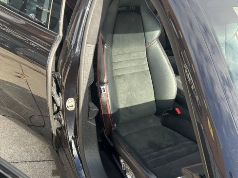 Used 2016 Porsche Panamera GTS image 31