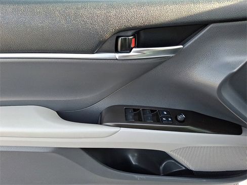 Certified 2021 Toyota Camry LE image 12