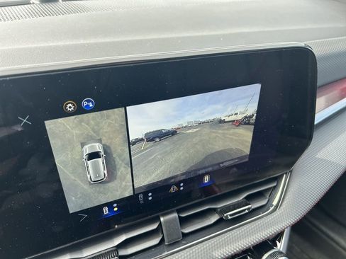 Used 2026 Chevrolet Equinox RS w/ Convenience Package III image 17