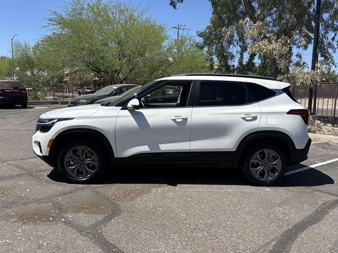 Certified 2024 Kia Seltos S AWD/4WD image 5