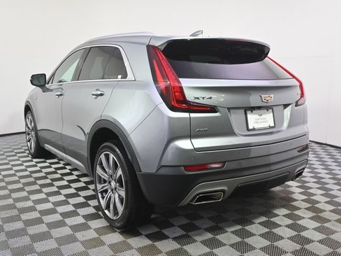 Used 2023 Cadillac XT4 Premium Luxury w/ Technology Package AWD/4WD image 3
